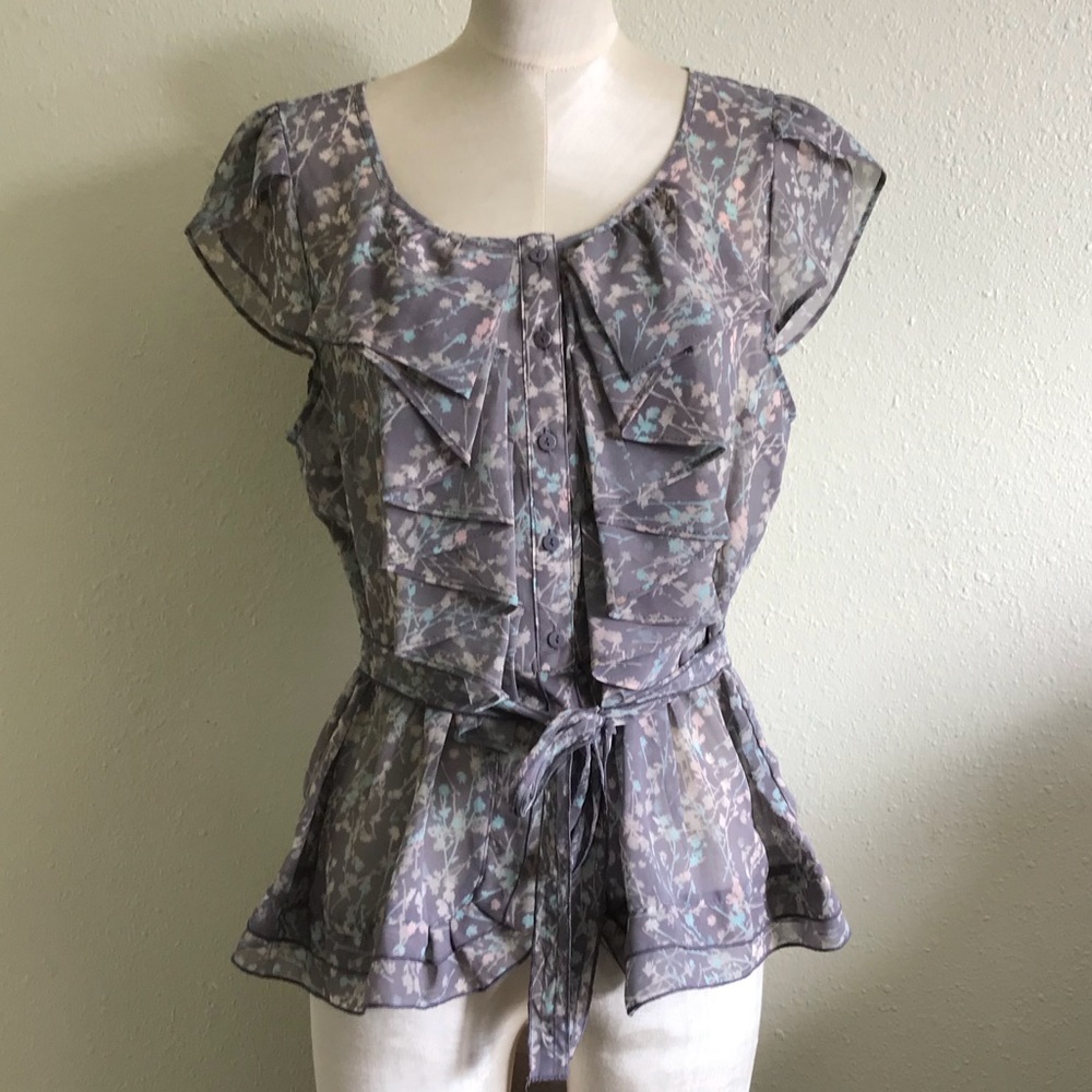 Beautiful, Fluttery Button Front Blouse, Self Tie